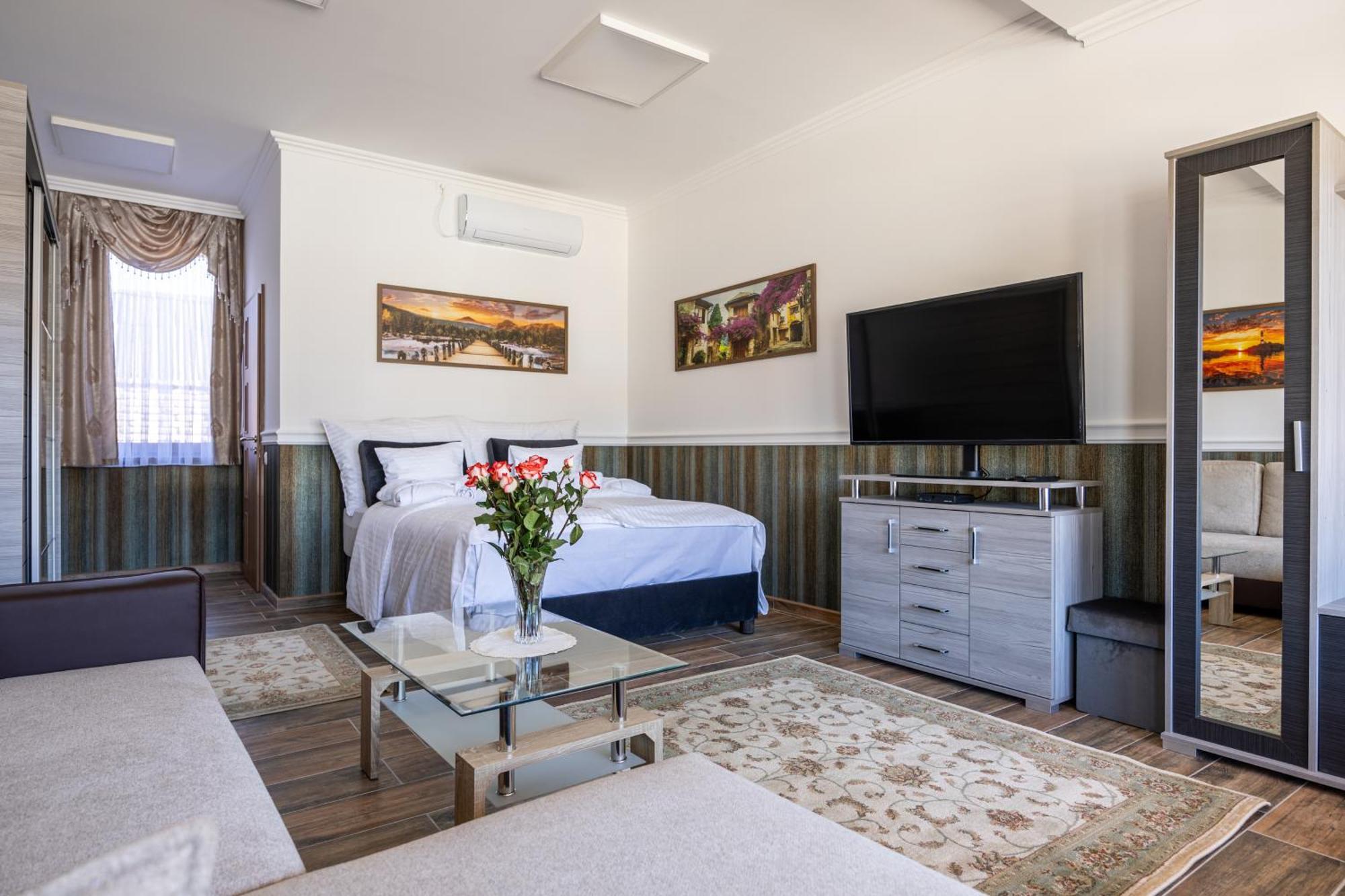 Voeroes Alom Panzio Bed & Breakfast Tiszakecske Bagian luar foto