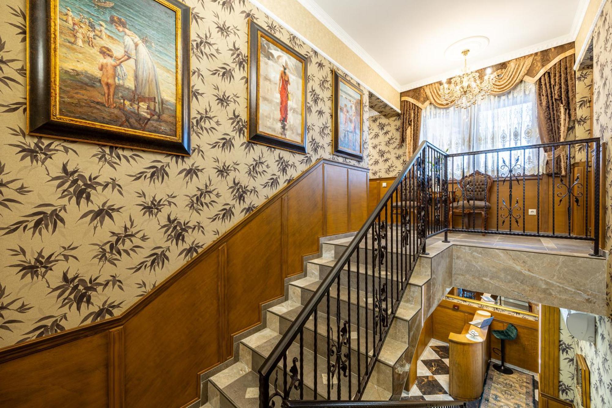Voeroes Alom Panzio Bed & Breakfast Tiszakecske Bagian luar foto