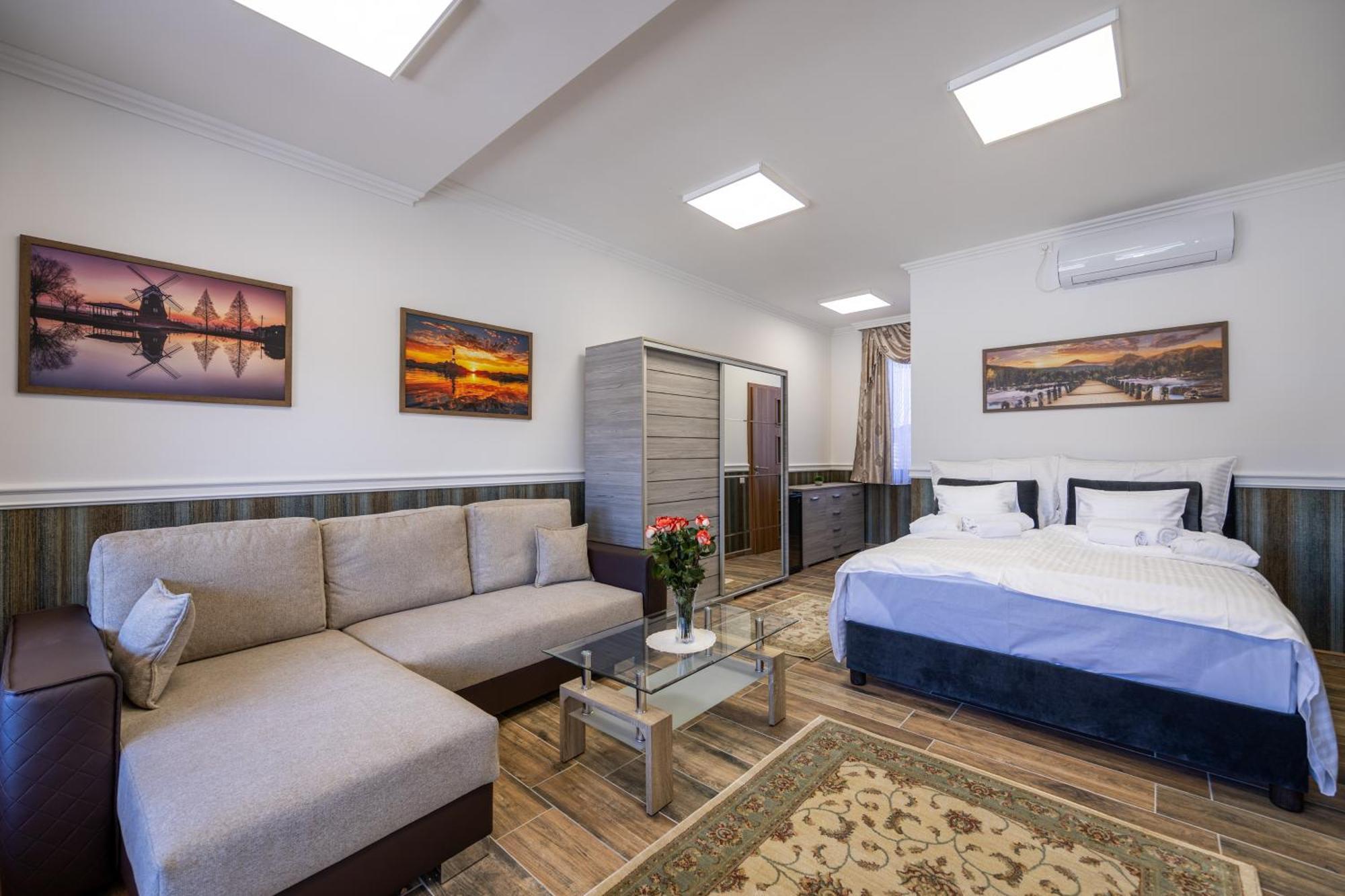 Voeroes Alom Panzio Bed & Breakfast Tiszakecske Bagian luar foto